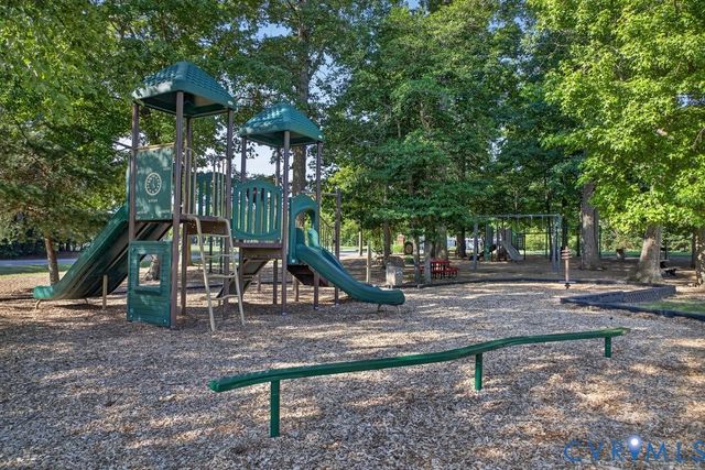 12106 Club Ridge Dr, Chester, VA 23836