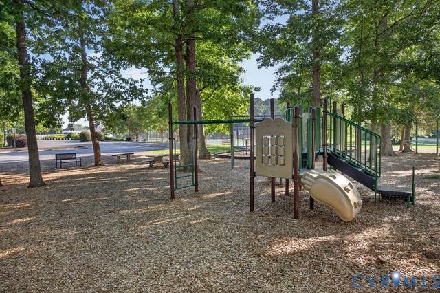 12106 Club Ridge Dr, Chester, VA 23836