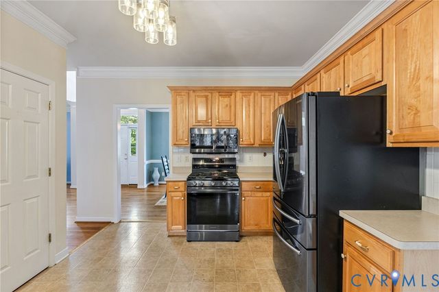 12106 Club Ridge Dr, Chester, VA 23836