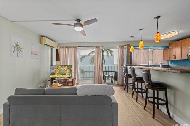 419 Keoniana Street 604, Honolulu, HI 96815