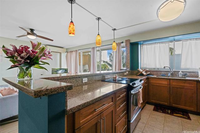 419 Keoniana Street 604, Honolulu, HI 96815