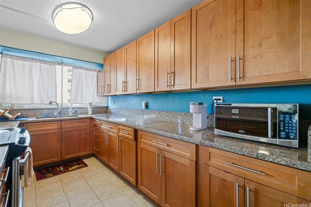 419 Keoniana Street 604, Honolulu, HI 96815