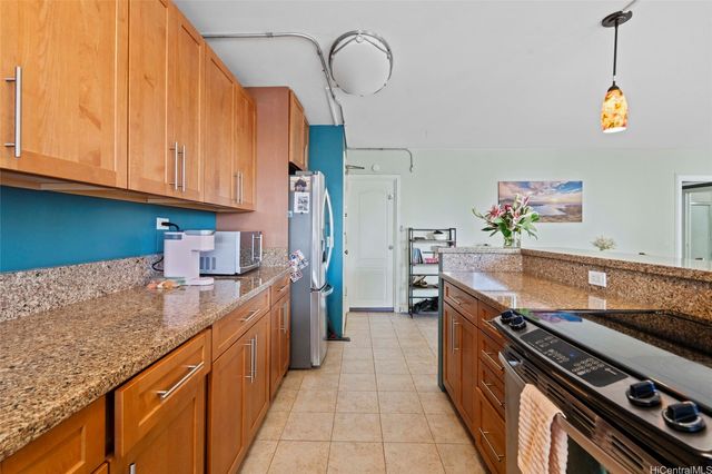 419 Keoniana Street 604, Honolulu, HI 96815