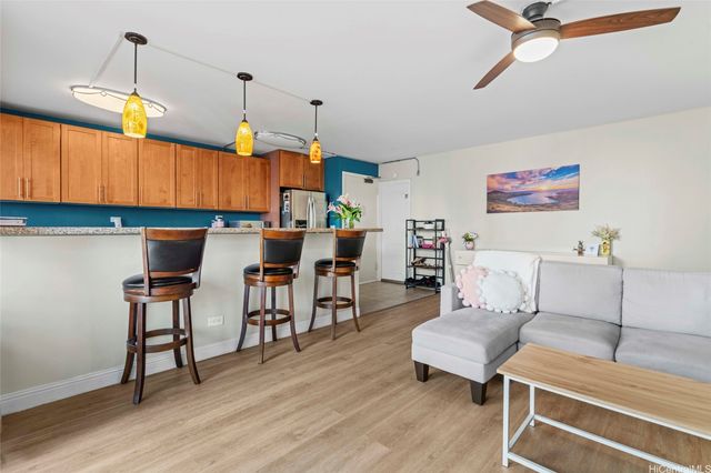 419 Keoniana Street 604, Honolulu, HI 96815