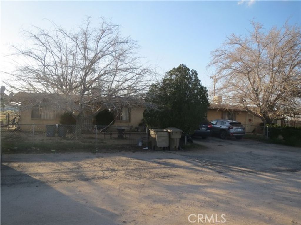 17019 Olive St, Hesperia, CA 92345