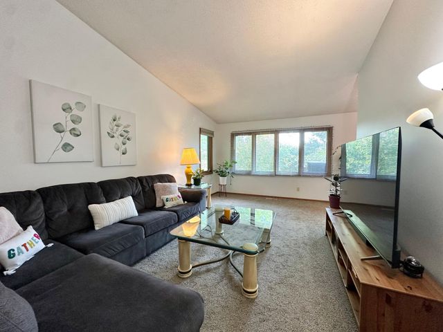 2341 14th Terrace NW, New Brighton, MN 55112