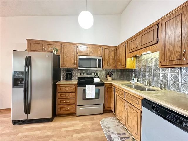 2341 14th Terrace NW, New Brighton, MN 55112