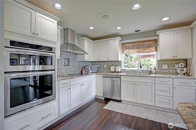 1225 SE Camano Drive, Camano Island, WA 98282