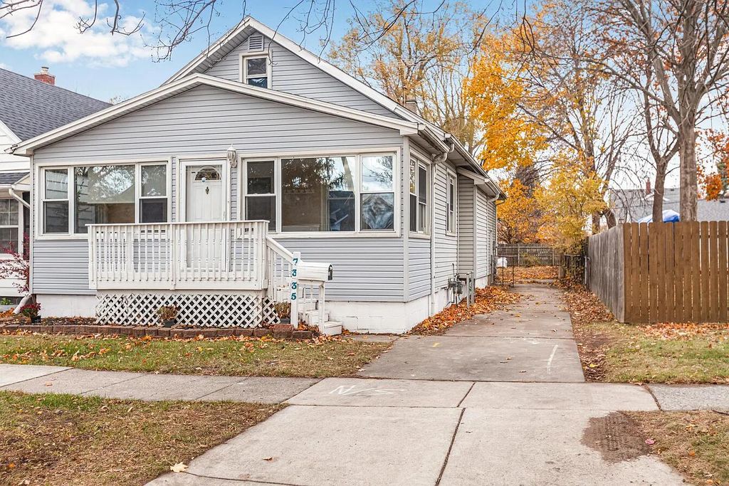 7335 Wiegand Boulevard, City Of Center Line, MI 48015