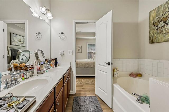 4228 Chatham Ridge Drive, Buford, GA 30518