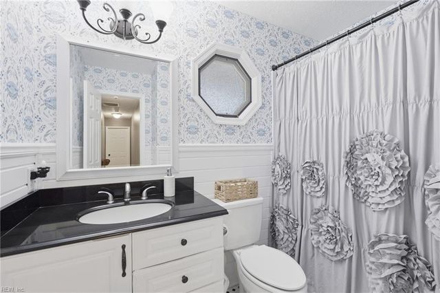 4404 Bufflehead DR, Gloucester, VA 23061