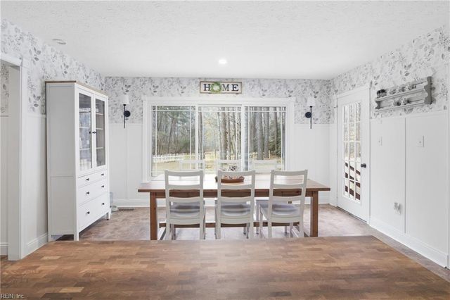 4404 Bufflehead DR, Gloucester, VA 23061