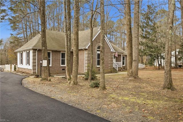 4404 Bufflehead DR, Gloucester, VA 23061