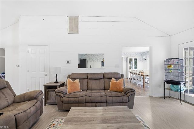 4404 Bufflehead DR, Gloucester, VA 23061