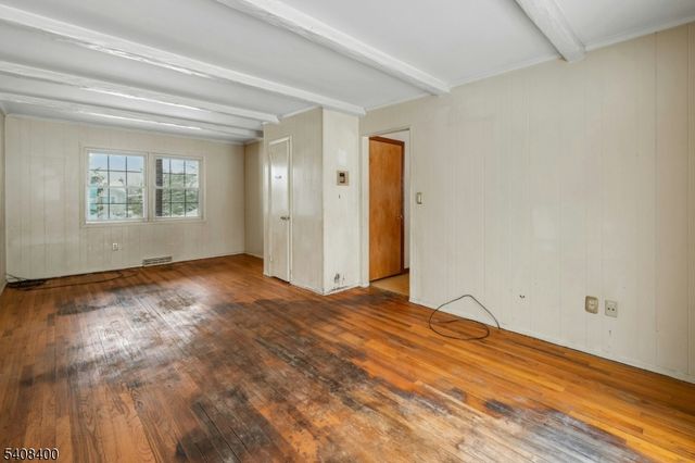 7 Manchester Dr, Hanover Twp., NJ 07981