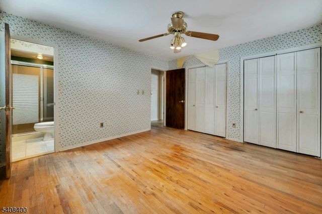 7 Manchester Dr, Hanover Twp., NJ 07981