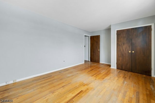 7 Manchester Dr, Hanover Twp., NJ 07981