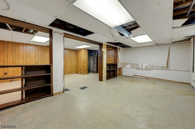 7 Manchester Dr, Hanover Twp., NJ 07981