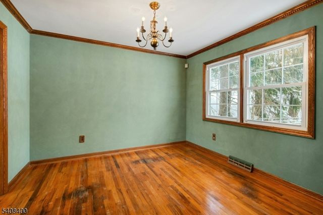 7 Manchester Dr, Hanover Twp., NJ 07981