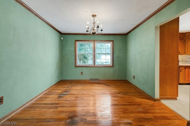 7 Manchester Dr, Hanover Twp., NJ 07981