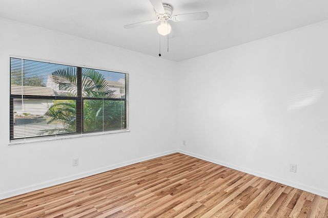 5326 Jog Lane, Delray Beach, FL 33484