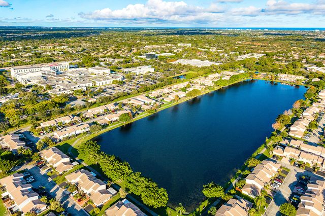 5326 Jog Lane, Delray Beach, FL 33484