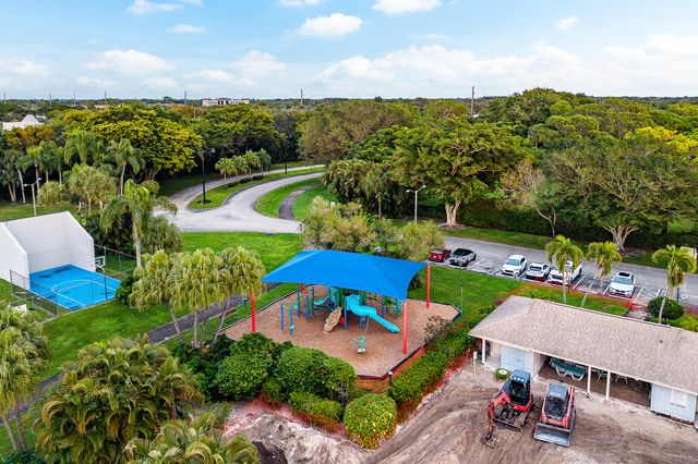 5326 Jog Lane, Delray Beach, FL 33484