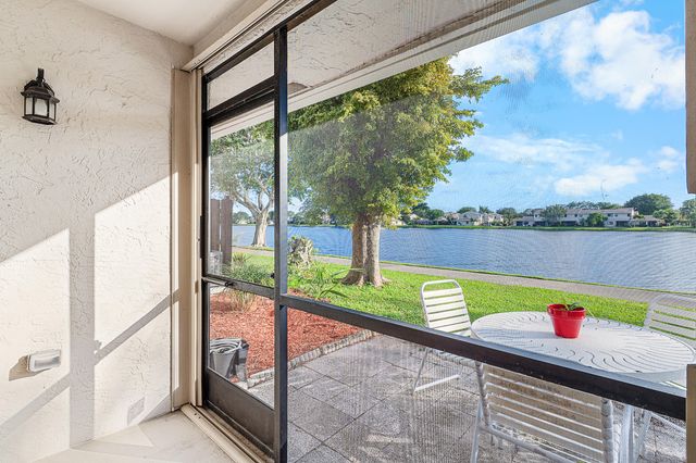 5326 Jog Lane, Delray Beach, FL 33484