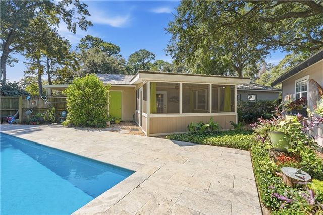206 Port Royal Drive, Savannah, GA 31410