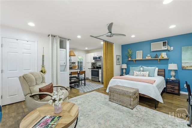 206 Port Royal Drive, Savannah, GA 31410