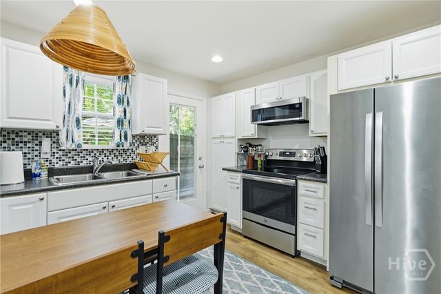 206 Port Royal Drive, Savannah, GA 31410