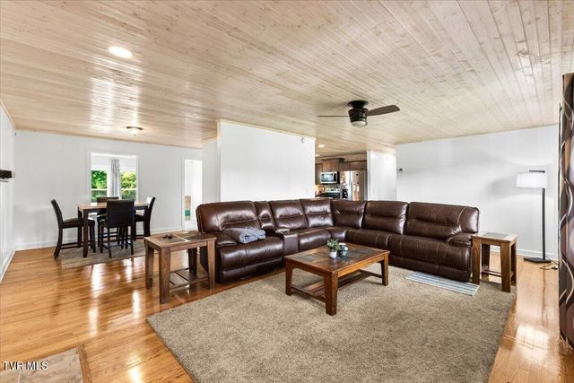 2208 Reservoir Road, Kingsport, TN 37660