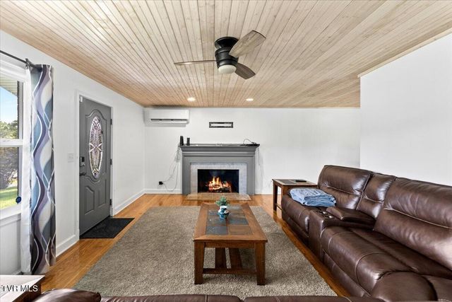 2208 Reservoir Road, Kingsport, TN 37660