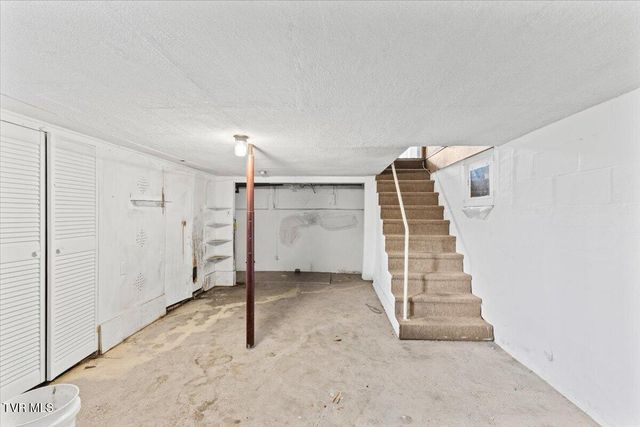 2208 Reservoir Road, Kingsport, TN 37660