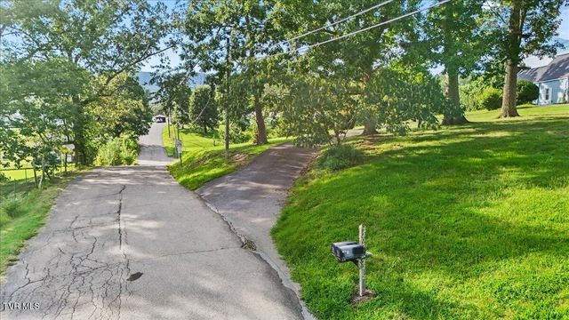 2208 Reservoir Road, Kingsport, TN 37660