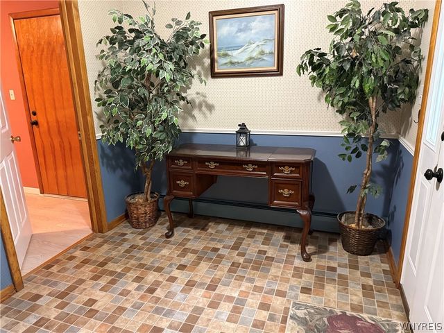 4540 West Overlook Drive, Clarence, NY 14221