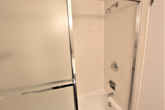 555 E William Street 22E, Ann Arbor, MI 48104