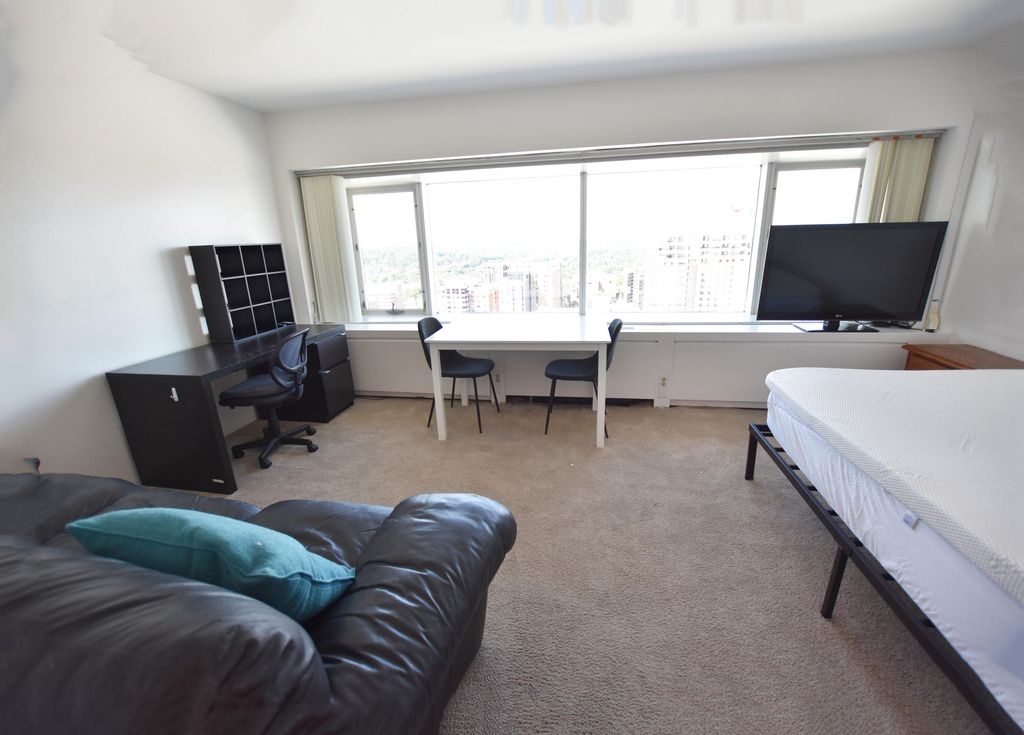 555 E William Street 22E, Ann Arbor, MI 48104
