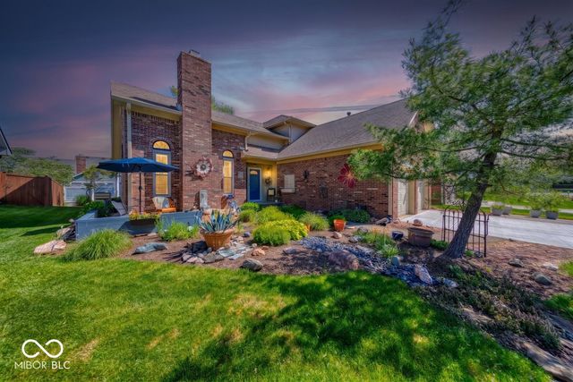 3018 Buckmoor Parkway, Greenwood, IN 46143