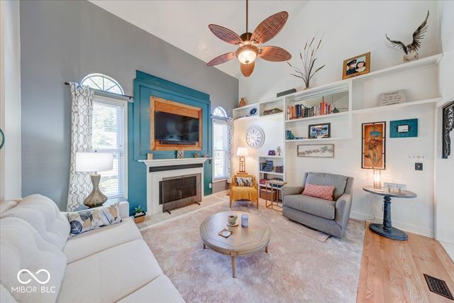 3018 Buckmoor Parkway, Greenwood, IN 46143