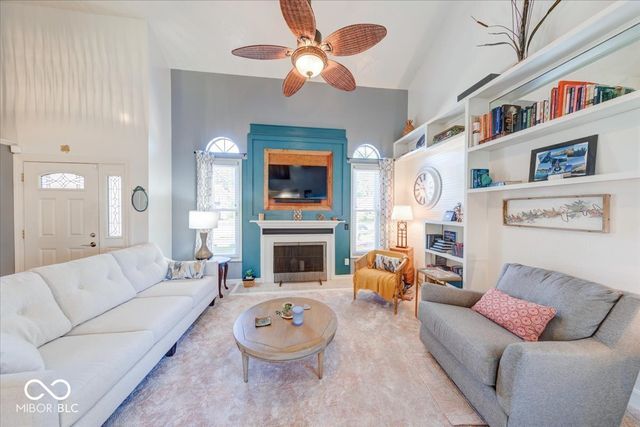 3018 Buckmoor Parkway, Greenwood, IN 46143