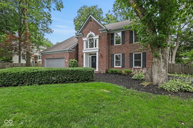 738 Howe, Carmel, IN 46032