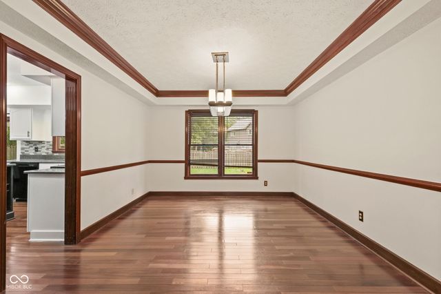 738 Howe, Carmel, IN 46032