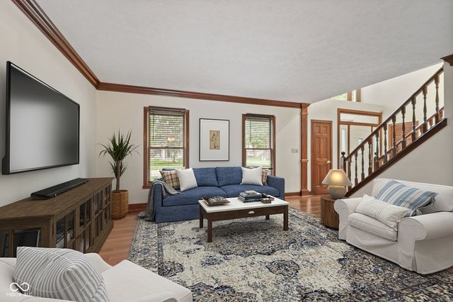 738 Howe, Carmel, IN 46032