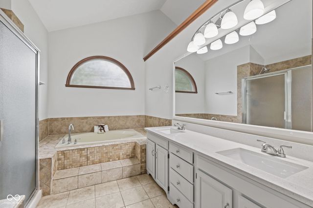 738 Howe, Carmel, IN 46032