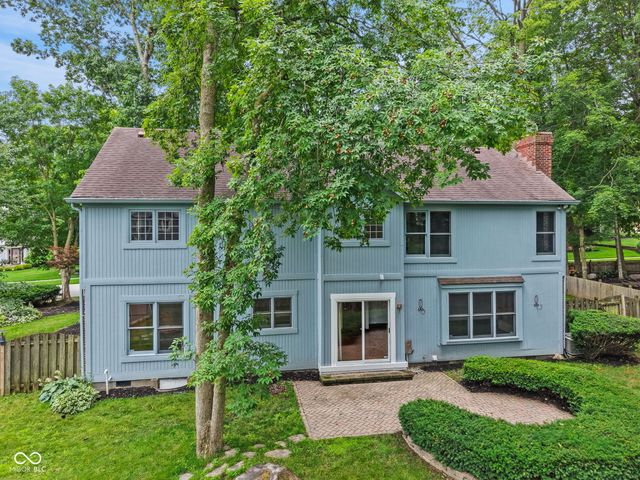 738 Howe, Carmel, IN 46032