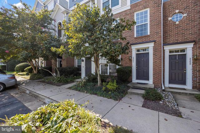 2301 VILLAGE CROSSING RD #2301, Falls Church, VA 22043