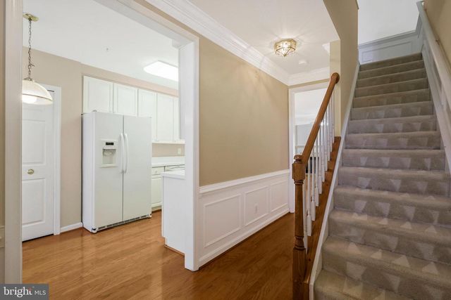 2301 VILLAGE CROSSING RD #2301, Falls Church, VA 22043