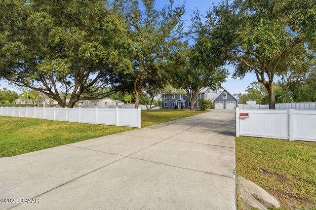 5743 W Sweetwater Boulevard, Port Orange, FL 32127
