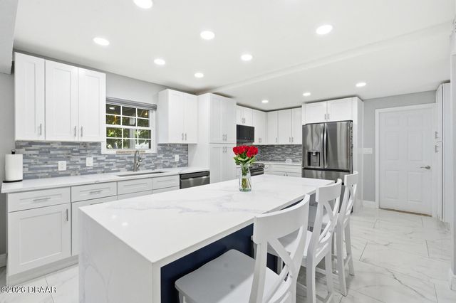 5743 W Sweetwater Boulevard, Port Orange, FL 32127